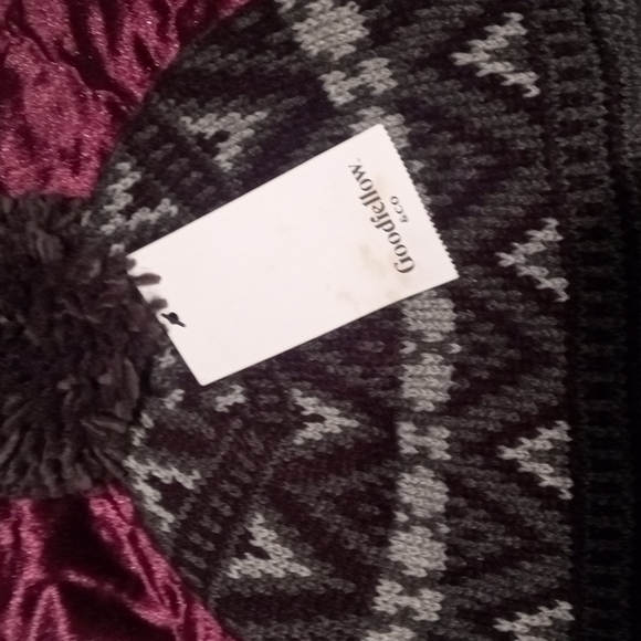Goodfellow & Co Knit Pom Pok Winter Beanie Hat - Picture 2 of 3